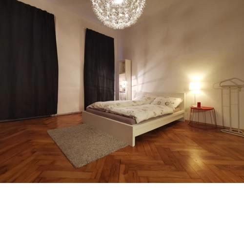 Alliierten Apartment ll
