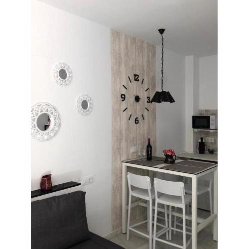 Allo Apartments "Real Escuela" Centro Loft