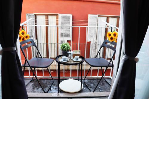 All'Ombra del Vesuvio Rooms Duomo