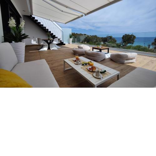 ALLONBAY sea front luxury penthouse