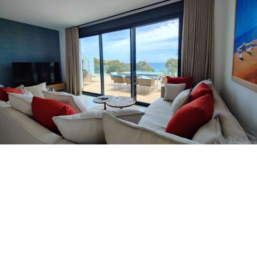 ALLONBAY sea front superb penthouse