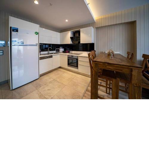 Allure Towers 186