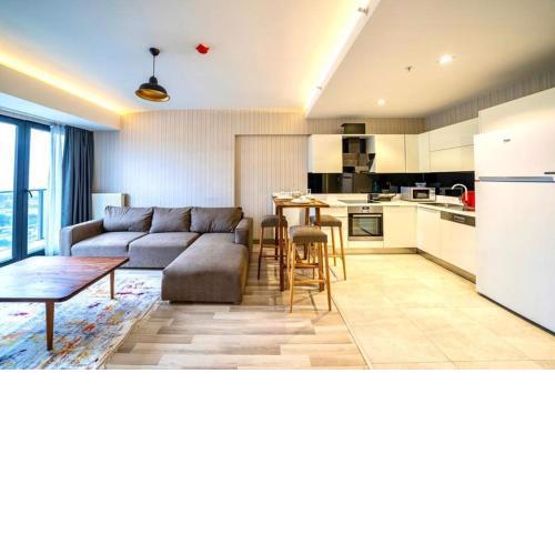 Allure Towers 212