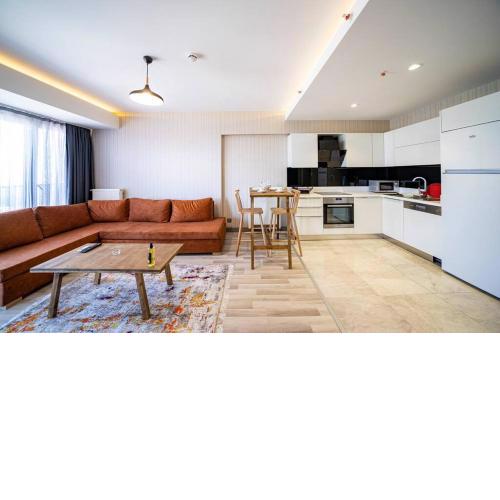 Allure Towers 367