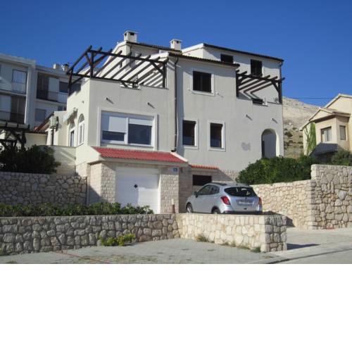 Alluring Apartment in Pag Dalmatia, Crotia