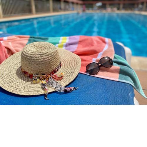 ALMA BEACH ESTARTIT