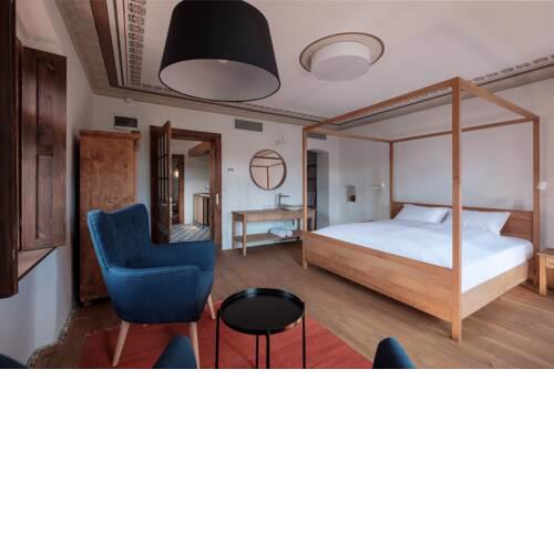 Almalomb Apartman