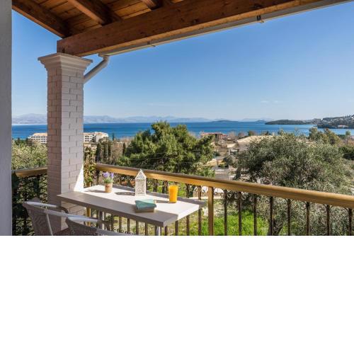 Aloe Seaview Apartments by Konnect, 500m from Dassia Beach