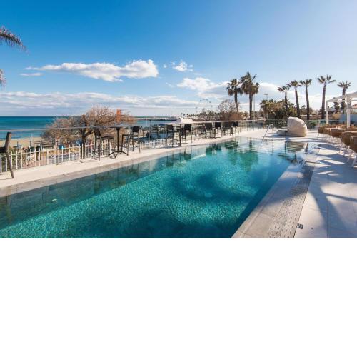 ALOHA PUERTO PRIVATE APARTMENT 1st line Carihuela Beach