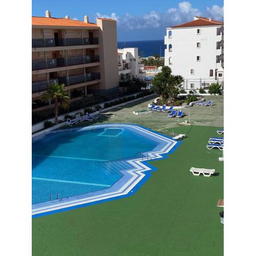 Aloha Summerland Sea & Pool View