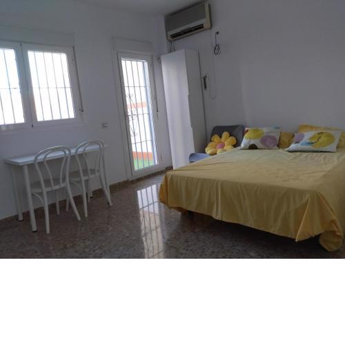 Alojamiento -Estudio Centro Dos Hermanas