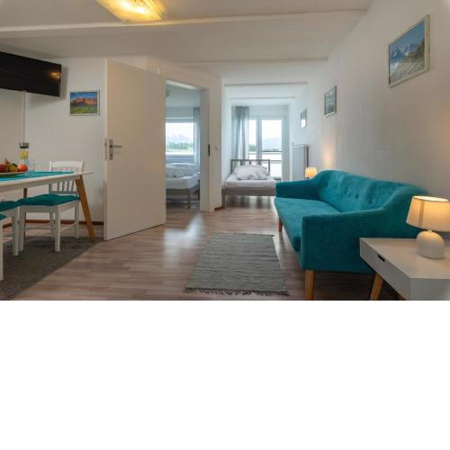 Alpine Hostel B8