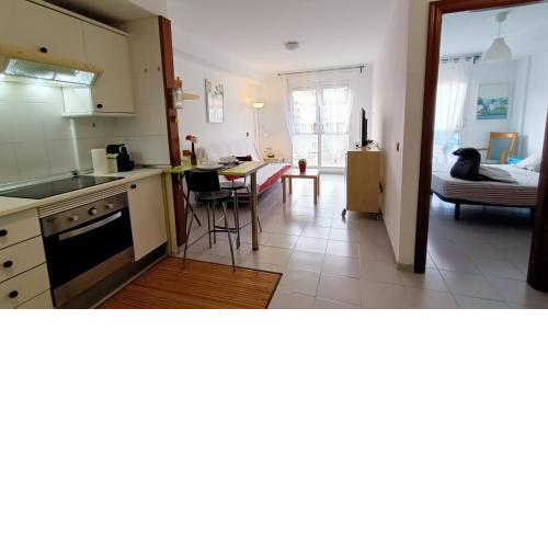 Alquilaencanarias-Medano, Cabezo beach & pool