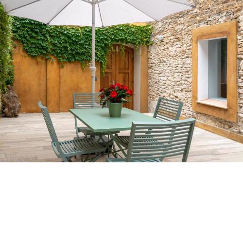 Alta House Apartments 3 Calas