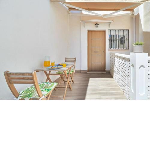 Alterhome Romántico Estudio con terraza a un minuto de Playa en Pedregalejo