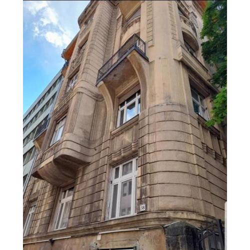 Alternative Hilton in Central Budapest