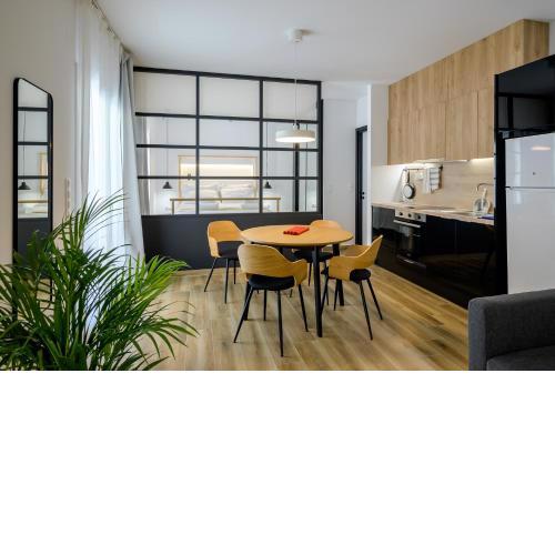 Alyvia Central Apartment 1