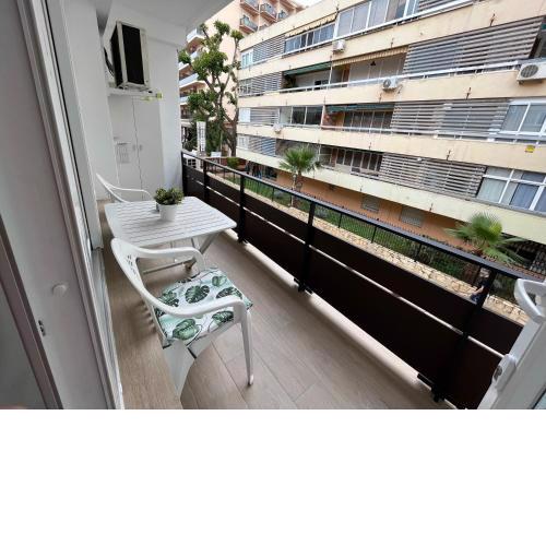 AMA - Terraza, WiFi, Playa La Carihuela a 100 metros