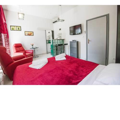 Amabile VANA Apartments