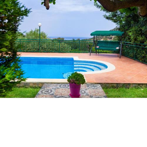 Amari Villa, beach hideaway, By ThinkVilla