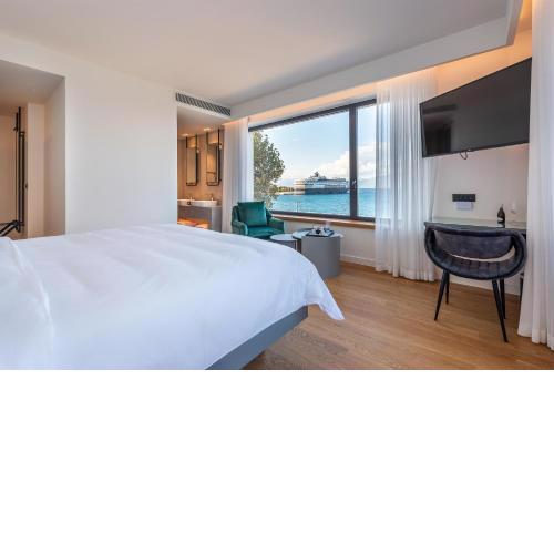 Amario Suites Hotel