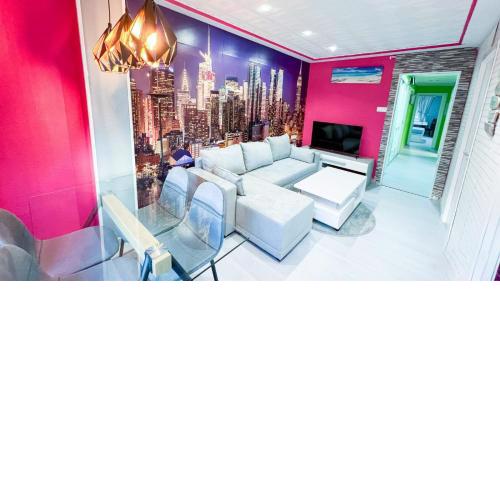 Amazing apartment 6 bedrooms close old city center and metro