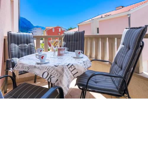 Amazing Apartment Emir with balcony
