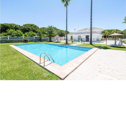 Amazing Apartment In Barbate With Outdoor Swimming Pool, Wifi And 1 Bedrooms
