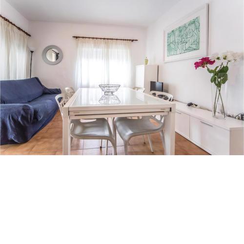 Amazing apartment in Benicasim w/ 3 Bedrooms