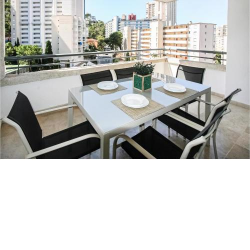 Amazing Apartment In Benidorm With 2 Bedrooms, Outdoor Swimming Pool And Swimming Pool