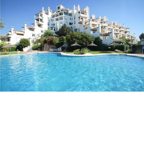 Amazing Apartment In Calahonda With 2 Bedrooms, Outdoor Swimming Pool And Swimming Pool