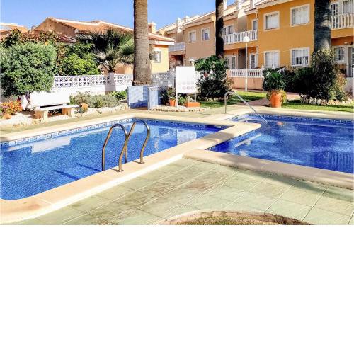 Amazing Apartment In Ciudad Quesada With Outdoor Swimming Pool, Wifi And 2 Bedrooms