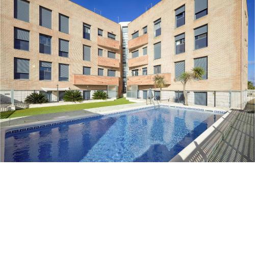 Amazing Apartment In Deltebre With Outdoor Swimming Pool, Swimming Pool And 2 Bedrooms
