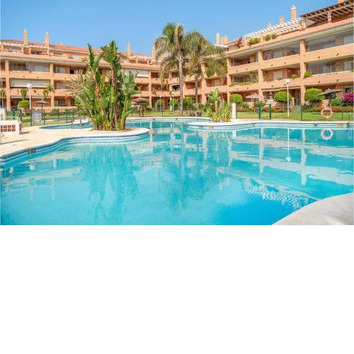 Amazing Apartment In La Cala De Mijas With Outdoor Swimming Pool, Wifi And 2 Bedrooms