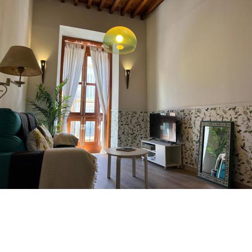 Amazing Apartment in Malaga Oldtown Calle Carreteria FREE WIFI&AC