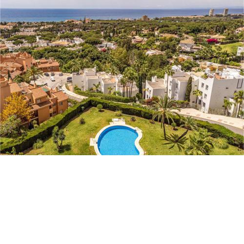 Amazing Apartment In Marbella With Outdoor Swimming Pool, Wifi And 2 Bedrooms