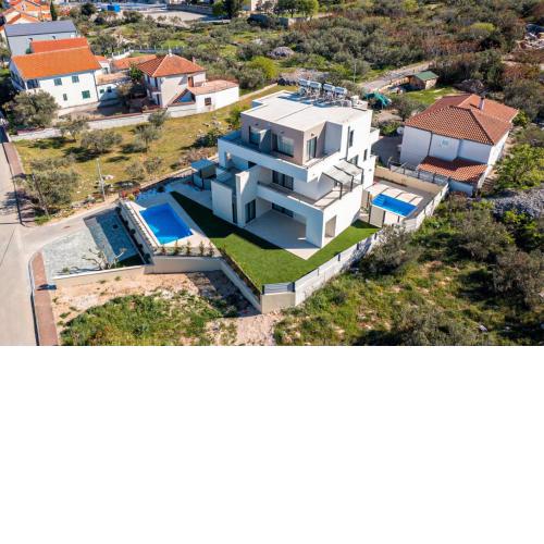 Amazing apartment in Murter with WiFi and 2 Bedrooms