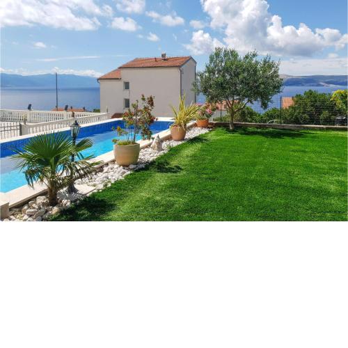 Amazing apartment in Novi Vinodolski with Outdoor swimming pool, WiFi and 3 Bedrooms