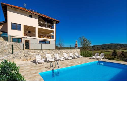 Amazing apartment in Rakovica w/ WiFi, Outdoor swimming pool and 1 Bedrooms