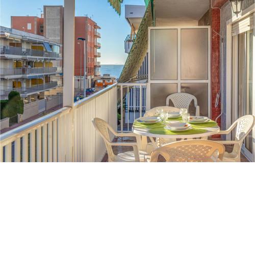 Amazing apartment in Santa Pola with 3 Bedrooms