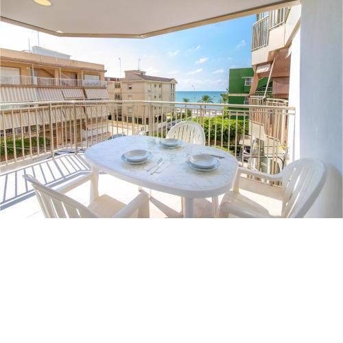 Amazing apartment in Santa Pola with WiFi and 2 Bedrooms
