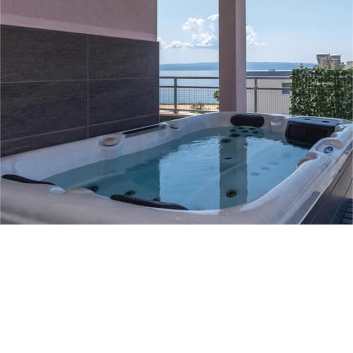 Amazing apartment in Split w/ Jacuzzi, WiFi and 3 Bedrooms