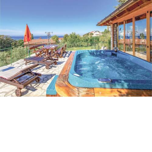 Amazing apartment in Supetarska Draga with Sauna, WiFi and 1 Bedrooms