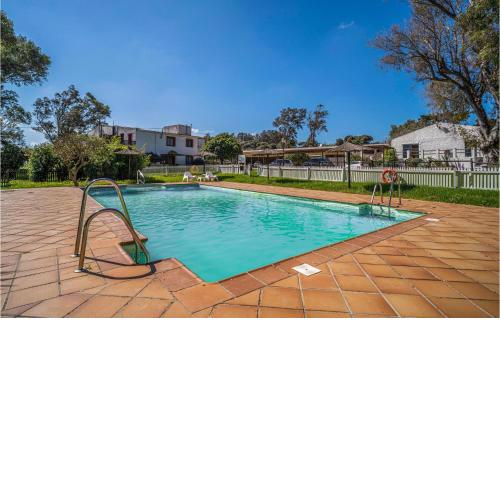 Amazing apartment in Tarifa with Outdoor swimming pool and 2 Bedrooms
