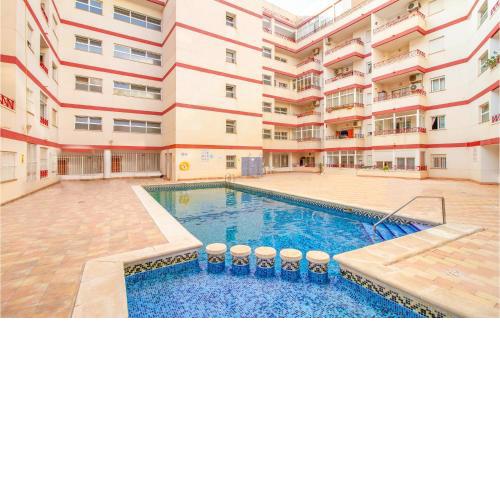 Amazing apartment in Torrevieja with Outdoor swimming pool, WiFi and 2 Bedrooms