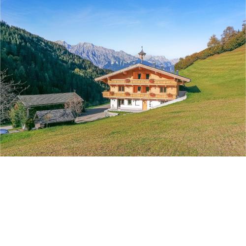Amazing apartment in Volders with 2 Bedrooms