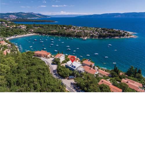 Amazing apartment with view near the sea