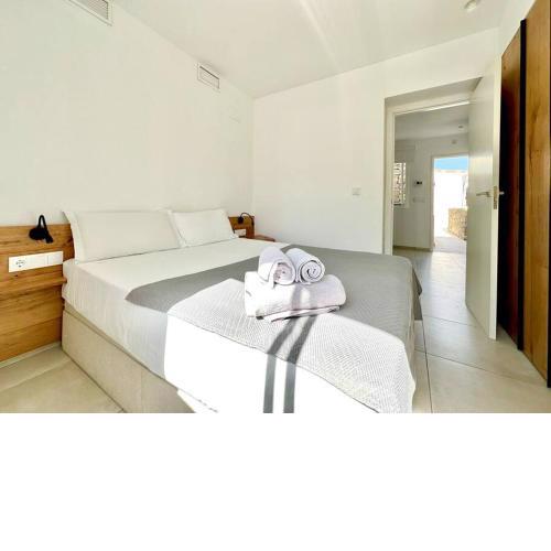 Amazing apt on the beach with terrace 05