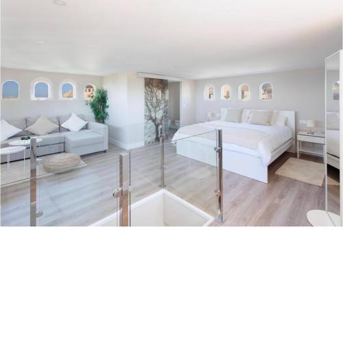 AMAZING DUPLEX NEXT TO THE BEACH IN MARBELLA