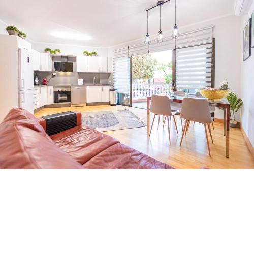 Amazing Duplex with panoramic ocean views